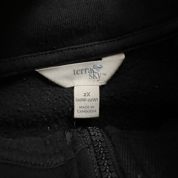 Black Pullover Half-Zip size 2X - Picture 2 of 7